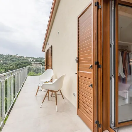 Lemoon Holiday Home With Terrace & Netflix Apartment